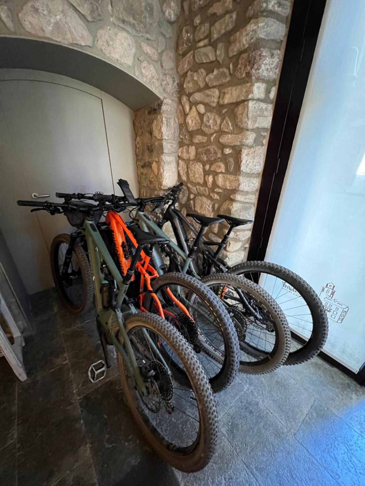 Вілла El Castell De La Pobla De Lillet (Adults Only) Екстер'єр фото